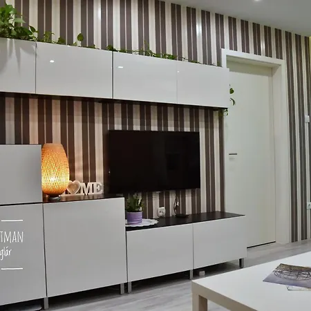 Leda Apartman Διαμέρισμα
